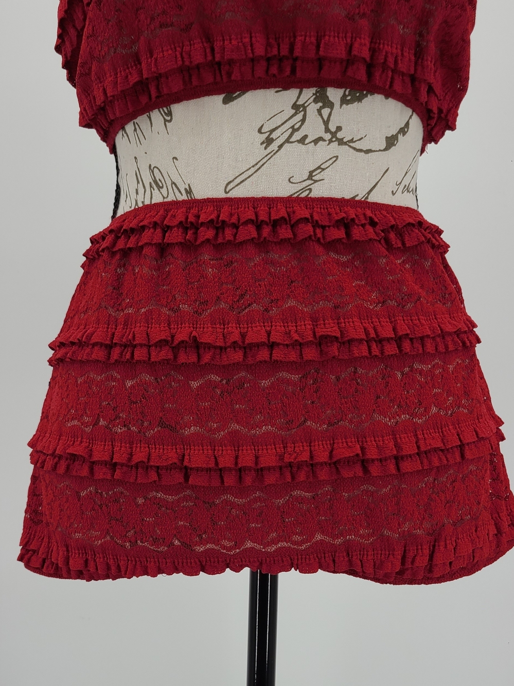 Anthropologie's LyreBird Red Lace Ruffled Two-Piece Set Size S/M - Picture 5 of 9